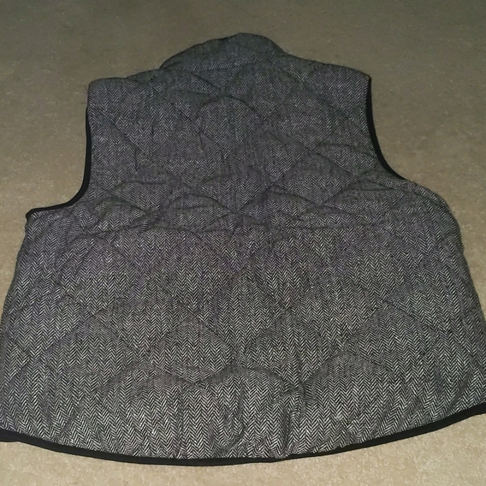 Nwts Grey vest - Picture 8 of 8